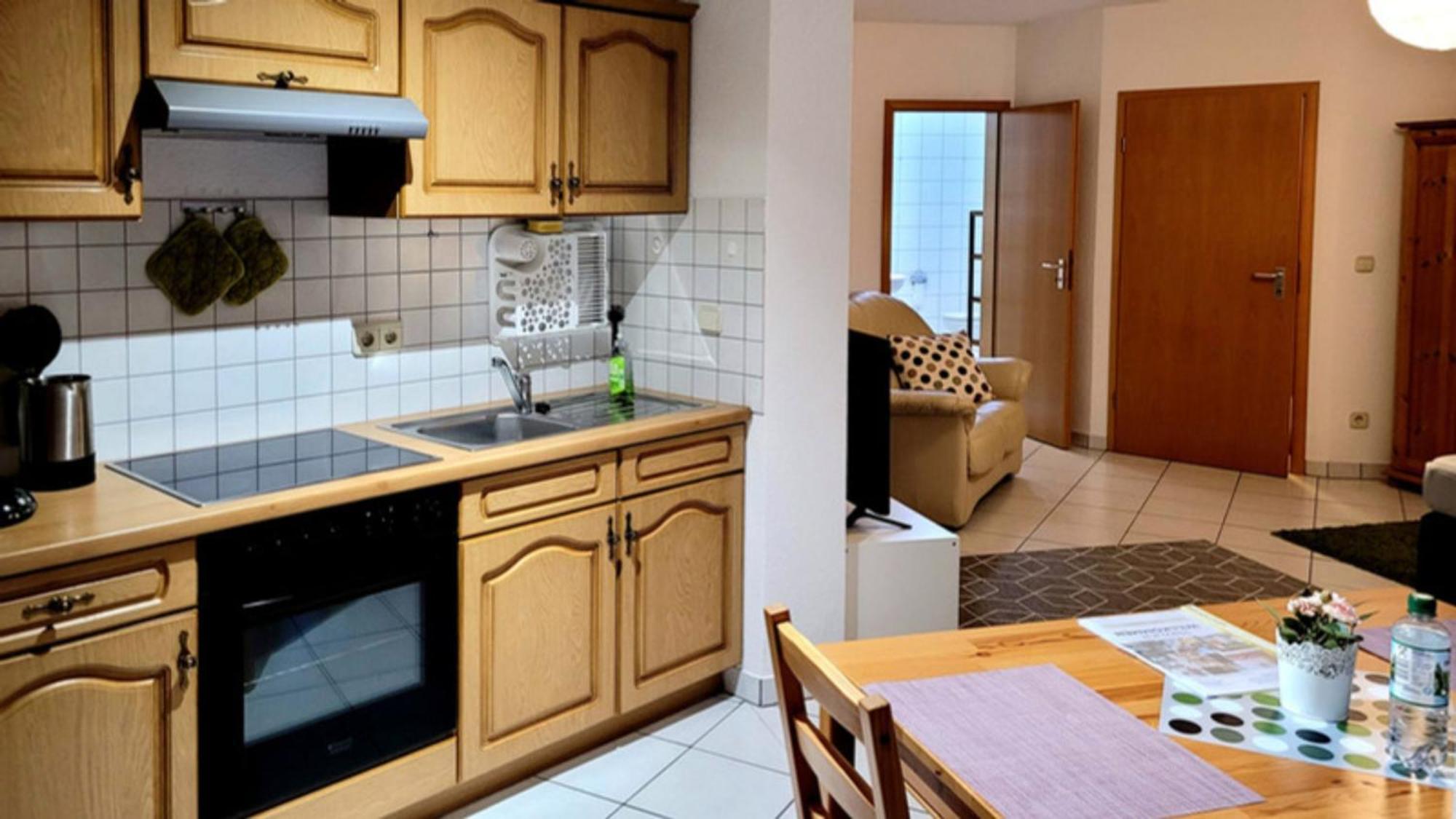 Wohlfuehl-Ferienwohnung Mit Tiefgarage Im Gruenen Oberhof  Dış mekan fotoğraf